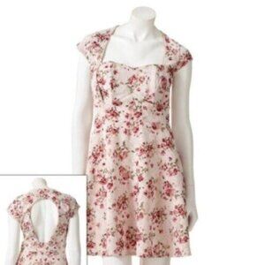 NWOT HeartSoul Rose Floral Lace Open Back Dress